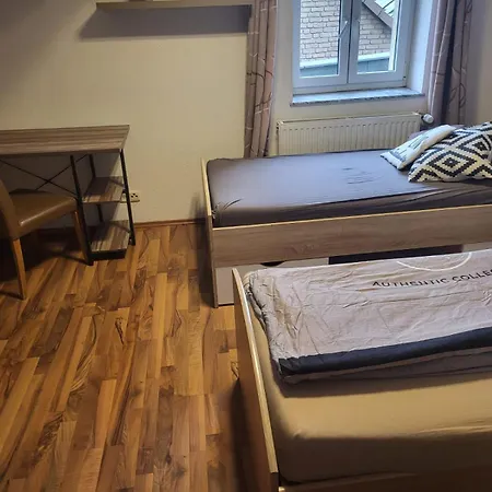 Zapfwerk-rooms אורחן *