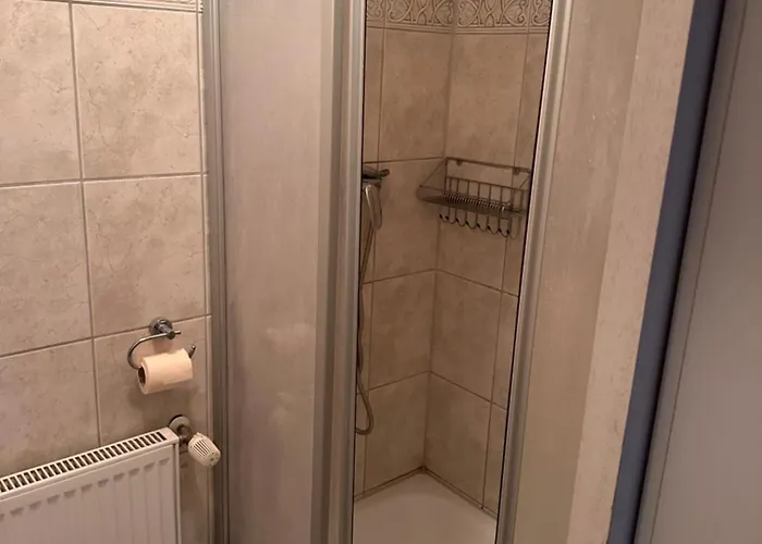 Zapfwerk-rooms אורחן